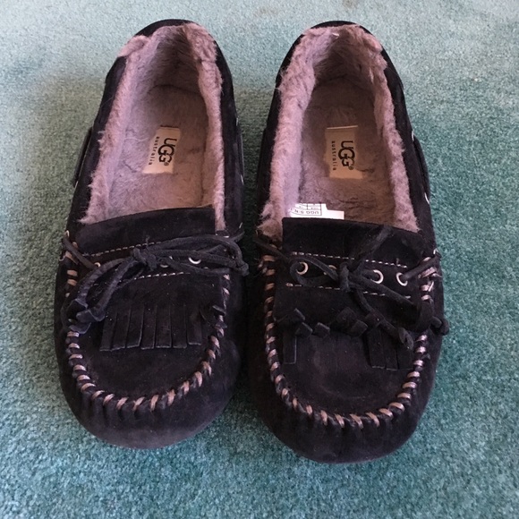 Ugg moccasin