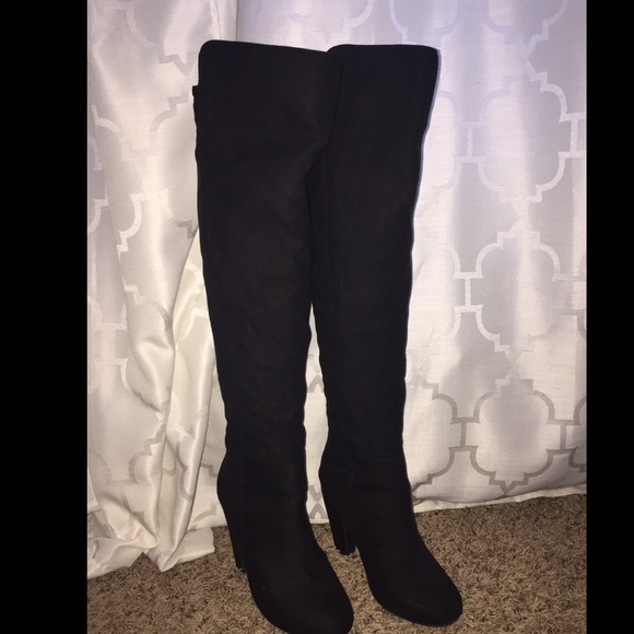 Steve Madden faux suede boots