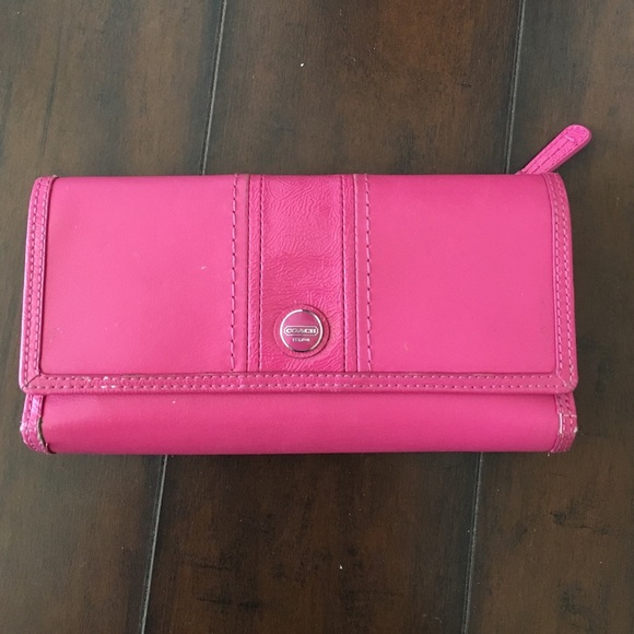 Coach Handbags - Coach Wallet