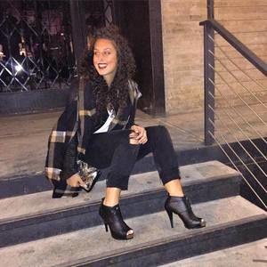 Meet your Posher, Sapir