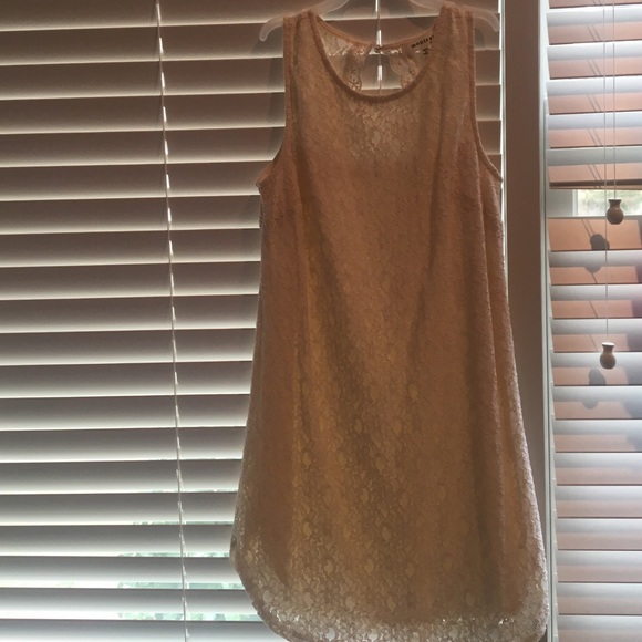 I'm selling a perfect condition, stunning dress!