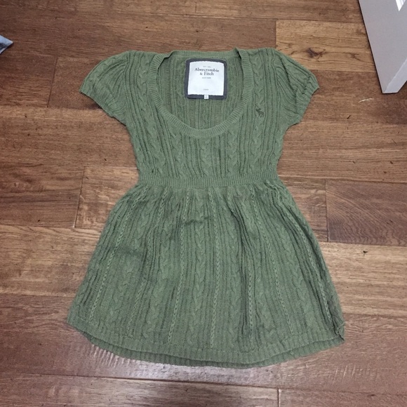 Abercrombie & Fitch sweater