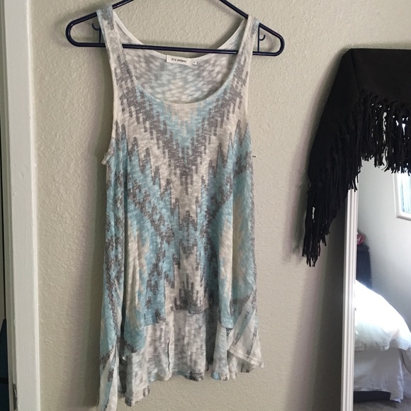 Blue and white high-low tank top