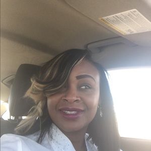 Meet your Posher, Shanika