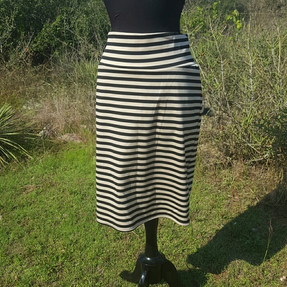 LuLaRoe Cassie pencil skirt XL NWT