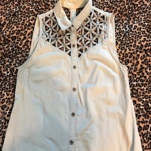 Kendall and Kylie Criss-Cross Skull Top