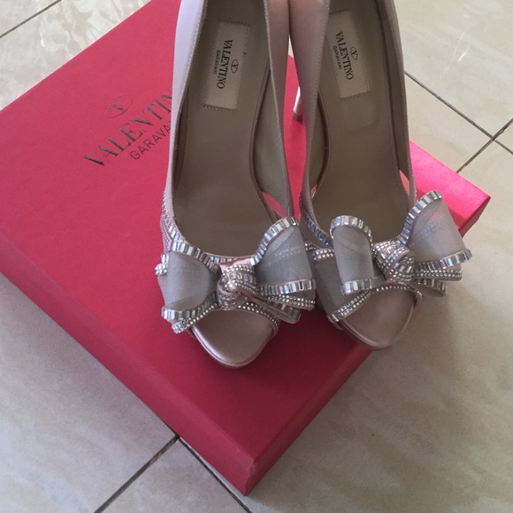 Valentino shoes - Picture 1 of 4