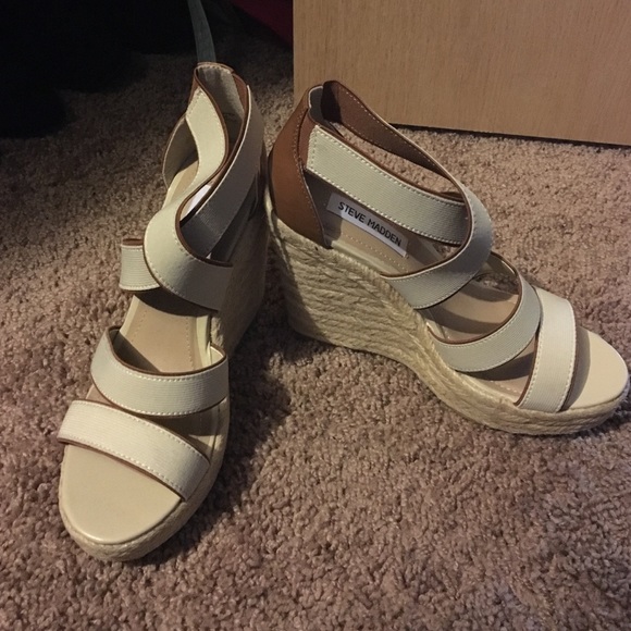 Steve Madden Wedges