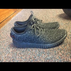 Yeezy copycat black sneakers