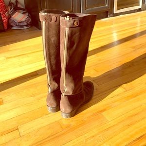**PRICE DROP**J Crew brown suede boots w gold zip