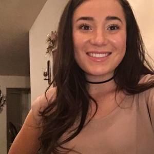 Meet your Posher, Yesenia