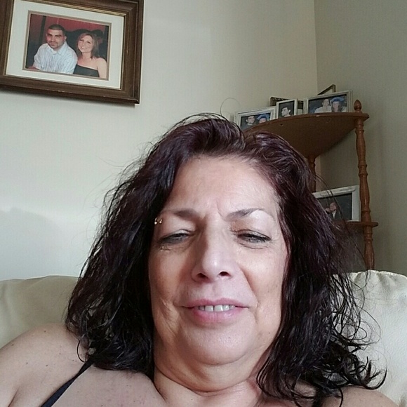 Meet your Posher, Donna - Picture 1 of 2