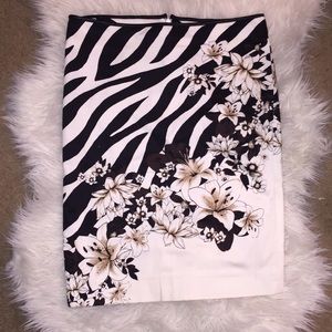 White House Black Market Size 0 Pencil Skirt