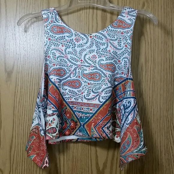 Top - Picture 2 of 3