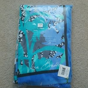 Vera Bradley Camofloral Cheetah Beach Towel NWT