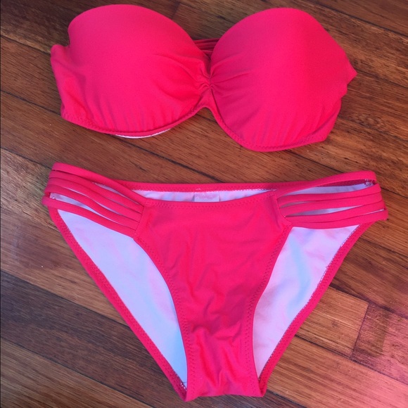 Pink/red strapless bikini