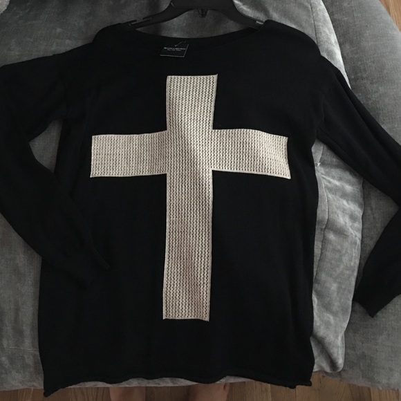 Brand new Brandy Melville cross sweater