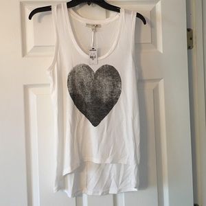 White tank from express