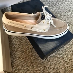 Women's size 6 1/2 Sperrys