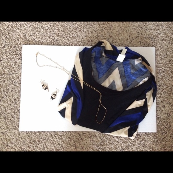 Women's Dress Top (NWOT)❗️Final Sale❗️