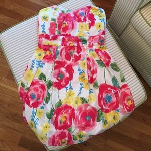 Floral strapless dress