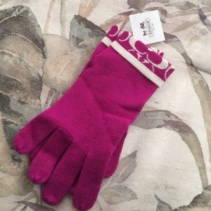 Coach gloves