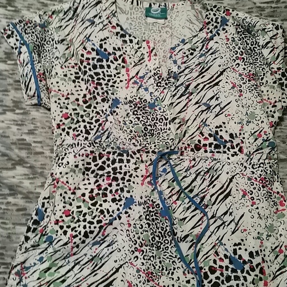 Scrub top