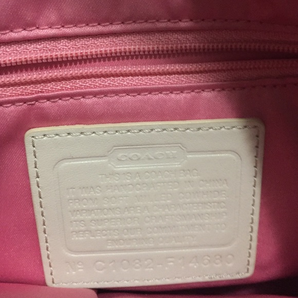 Coach pebble leather bag 💼 - Picture 3 of 3