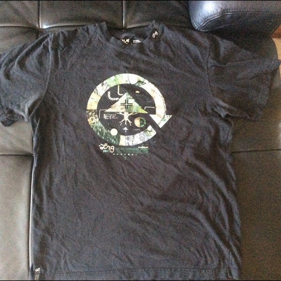 LRG T-shirt