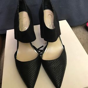 Jessica Simpson pumps sz 9