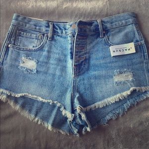🔸NWT BULLHEAD high rise denim shorts SZ 28🔸