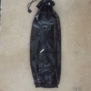 LeSportsac black patent yoga mat bag