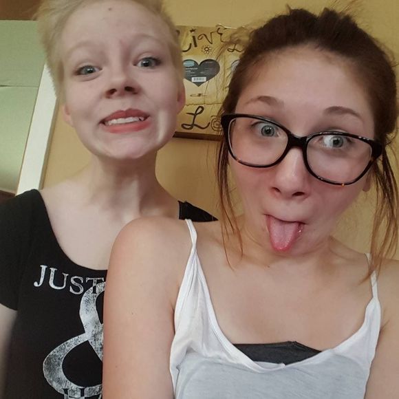 Meet your Posher, Kimberly - Picture 1 of 1