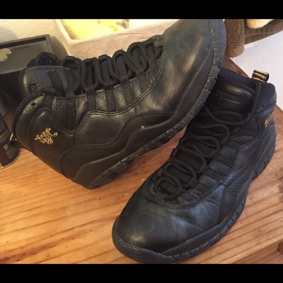 Shoes - Picture 1 of 1