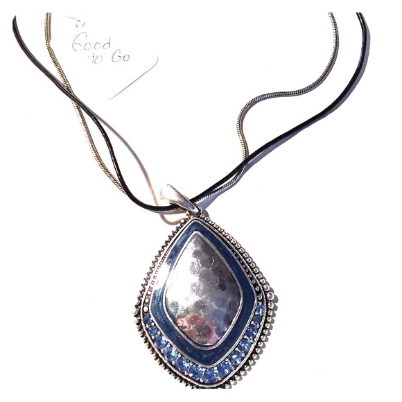 Premier designs Necklace.  Good to go