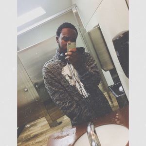 Meet your Posher, Jay