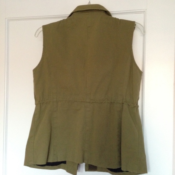Studded army green parka vest - Picture 4 of 4