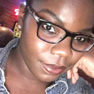 Meet your Posher, Janet