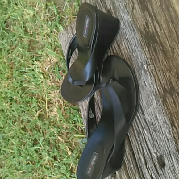 Style & Co. Chicklet thong sandals