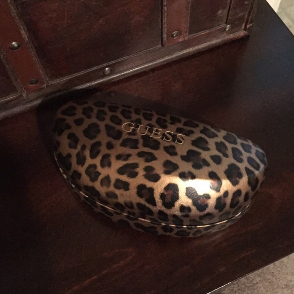 Guess Sunglass Case