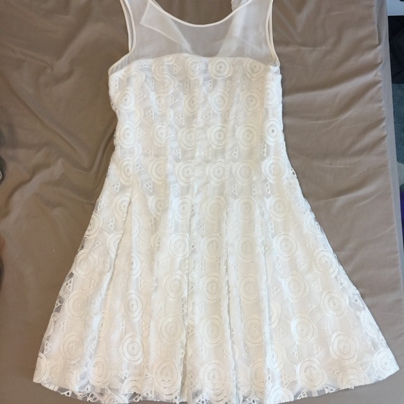 White lace BCBG dress