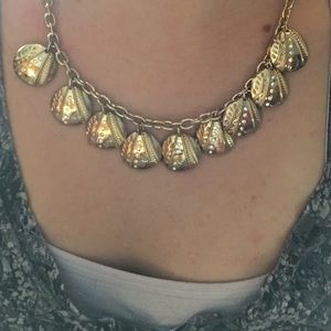 Gold fashion necklace