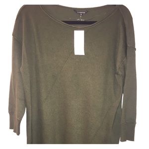 🍃NWT Army green tunic sweater SZ Medium 🍃