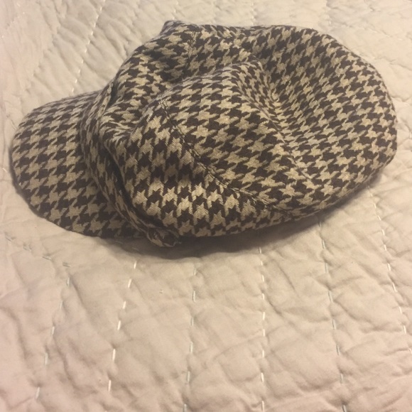 Golfer style hat - Picture 2 of 2