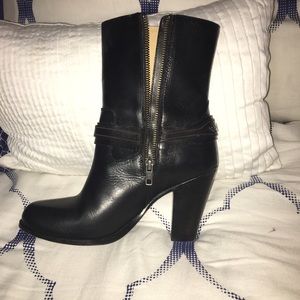 Genuine Frye black boots! Worn once!