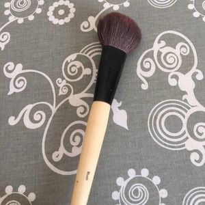 Bobbi brown blush brush