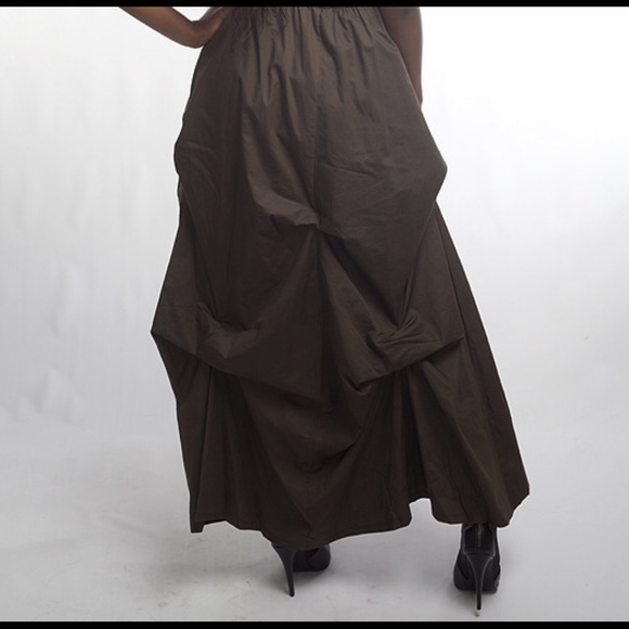 Olive Green Ruffled Tier Maxi Skirt, NWT - Picture 4 of 4