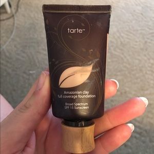 Tatted Amazonian Clay Foundation in Light Beige