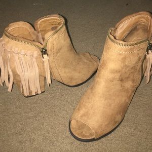 Open toe fringe booties