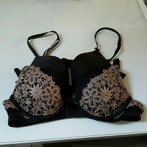 Set of 2 Pushup bra's
